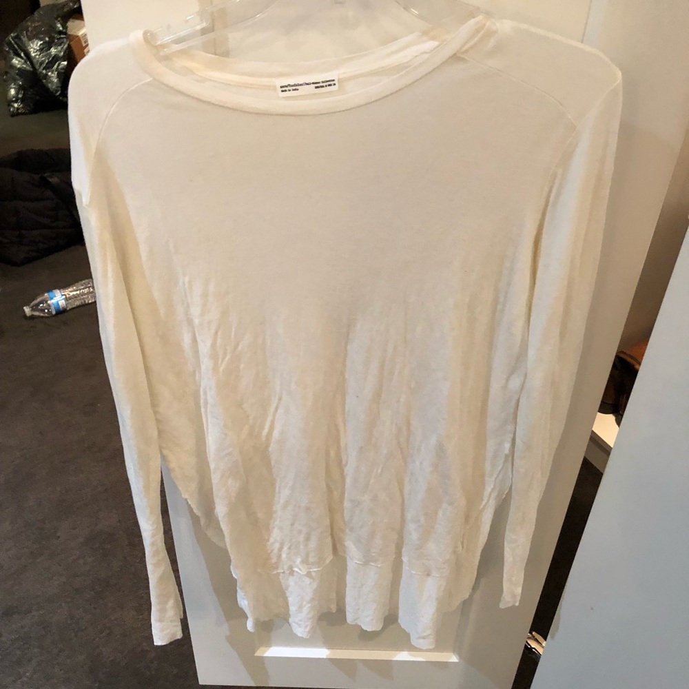 Long sleeve cute top!